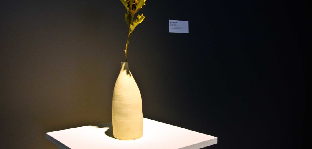 Akio Suzuki's vase